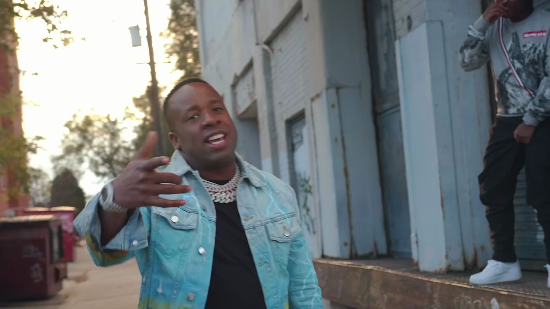 [图]42 Dugg & Yo Gotti - Bounce Back (Official Video)