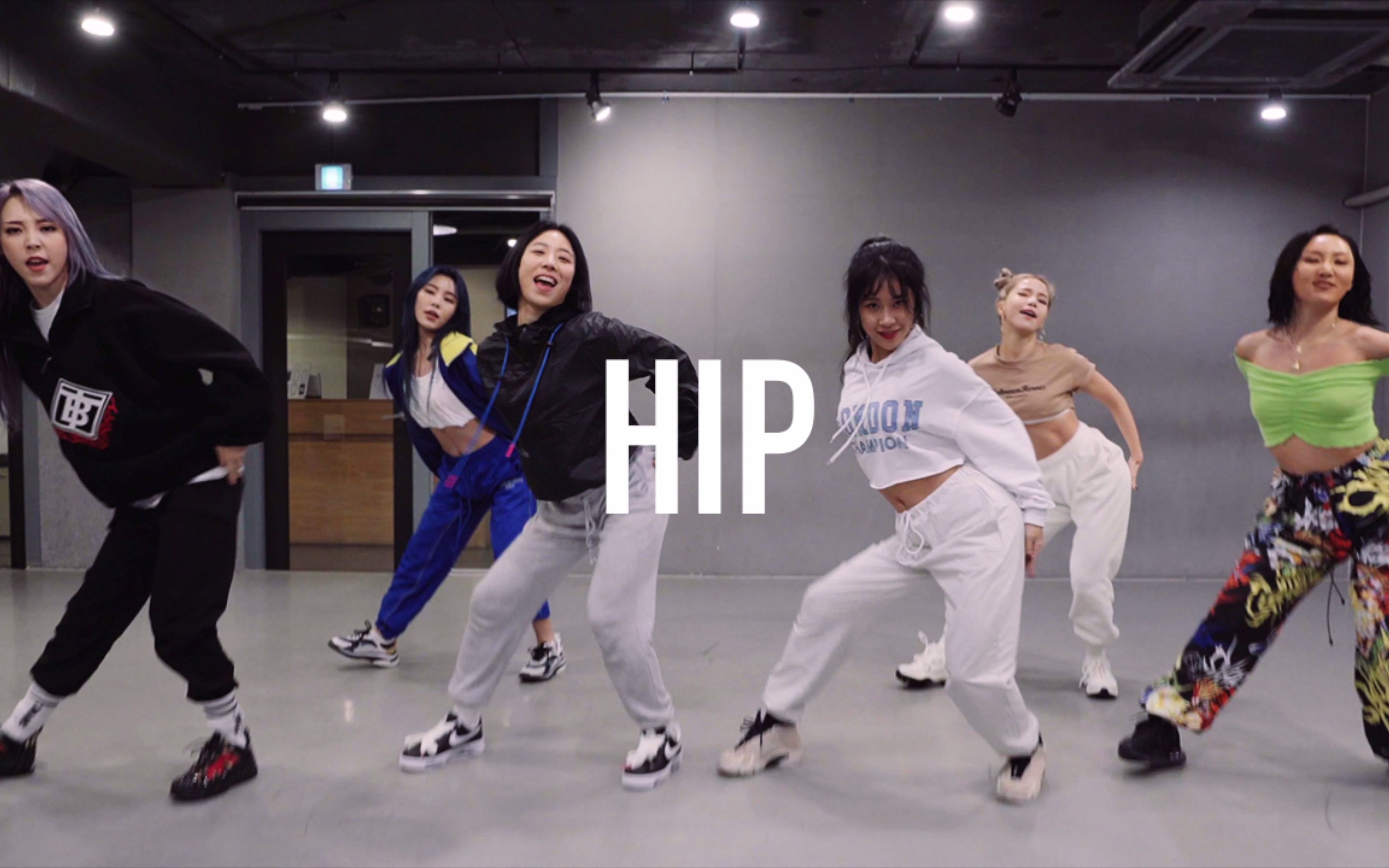 [图]【1M合作】Minny Park x Lia Kim 编舞 MAMAMOO 新曲《HIP》