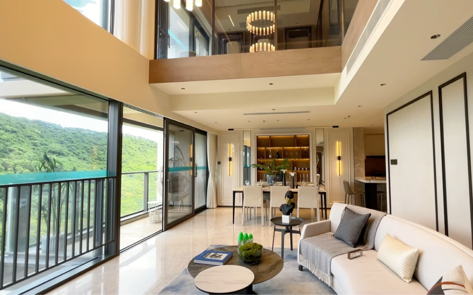 一镜到底!深圳233平复式大平层,山景豪宅真漂亮,人生必看好房