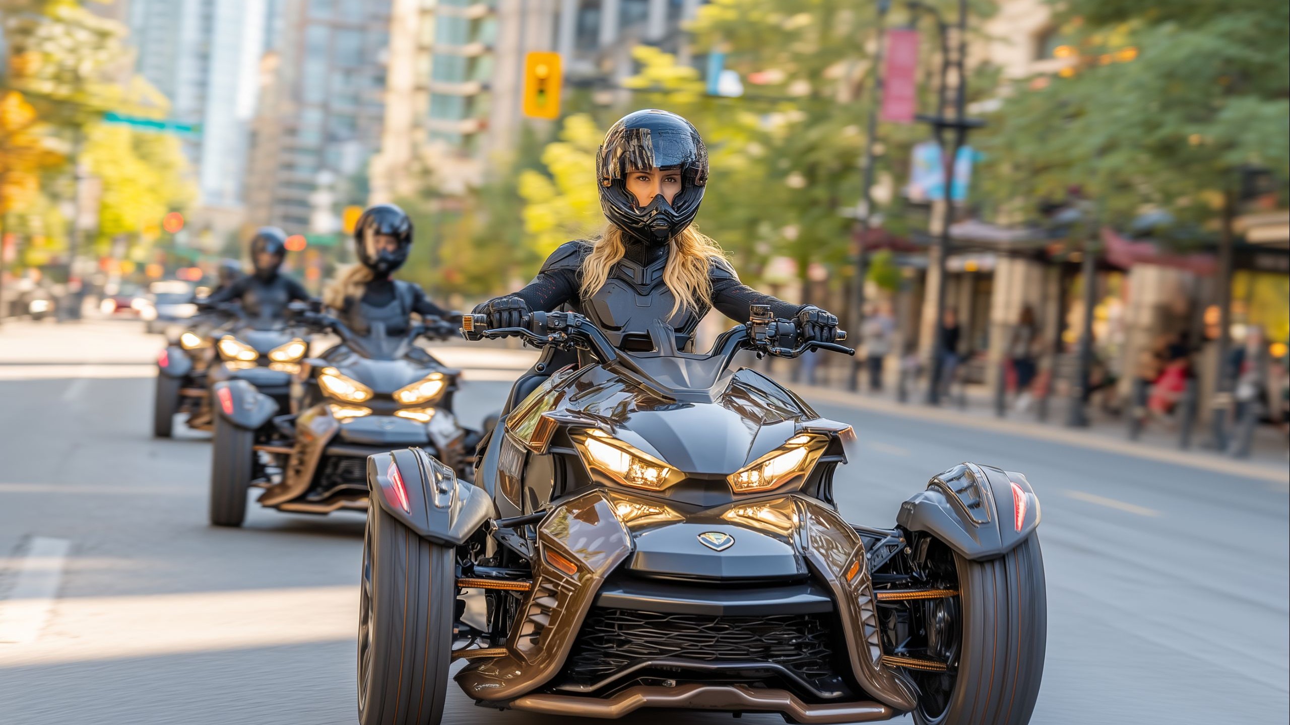 全球顶级摩托车任你选，你会选择哪一辆与摩托女郎并肩驰骋？