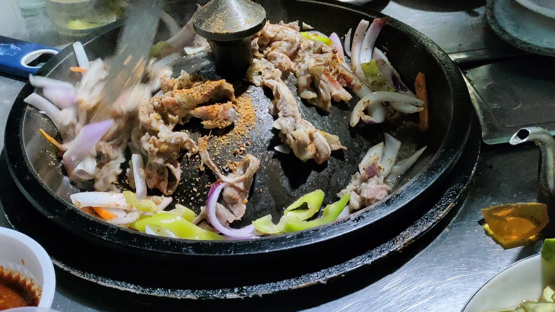 吃烤肉铁帽烤肉