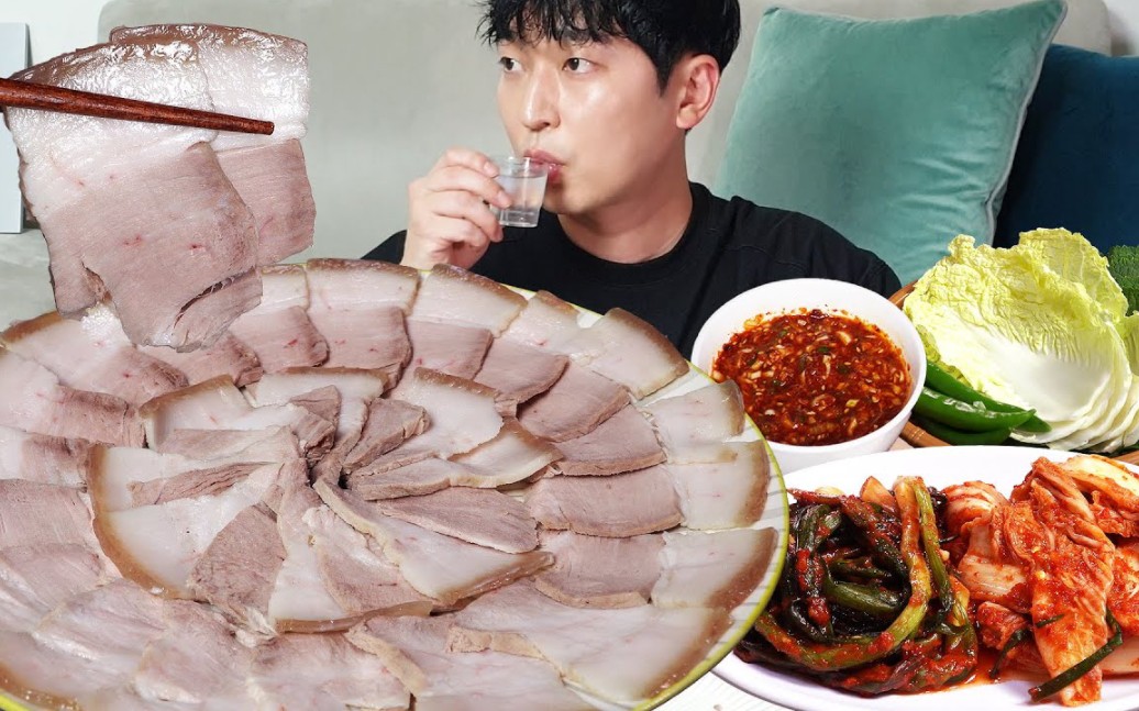 韩国富二代吃大白菜帮子包肉,首次面对自己的生理缺陷,你同情吗