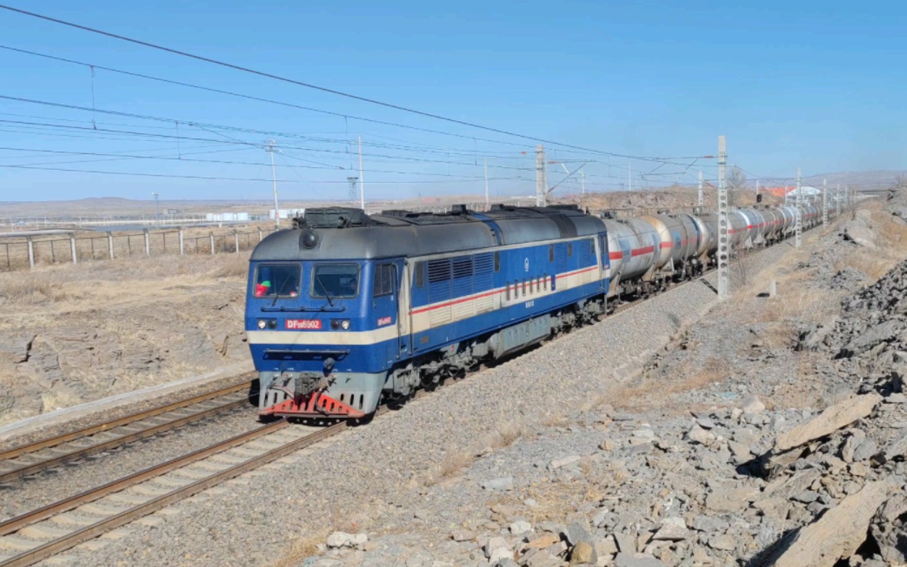 集通铁路最后的内燃咆哮:df8b-5902牵引油罐大列85004次去集宁北站