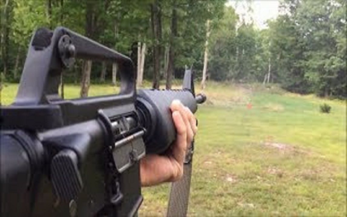 【搬运/没什么字幕可加】ar 15 a1步枪 第一人称视角射击