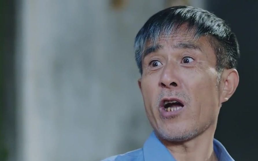 遍地书香,张传勤正准备去参加读书会,却被儿子张有才拦住了