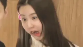 陈都灵：我明明是个甜妹，你们总是误以为我很高冷。