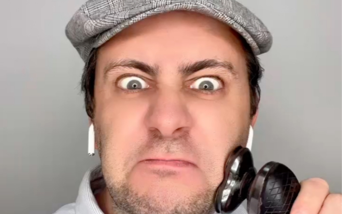 剃须前后差别还蛮大! #逗比搞笑老外 #老外真会玩 #外国人