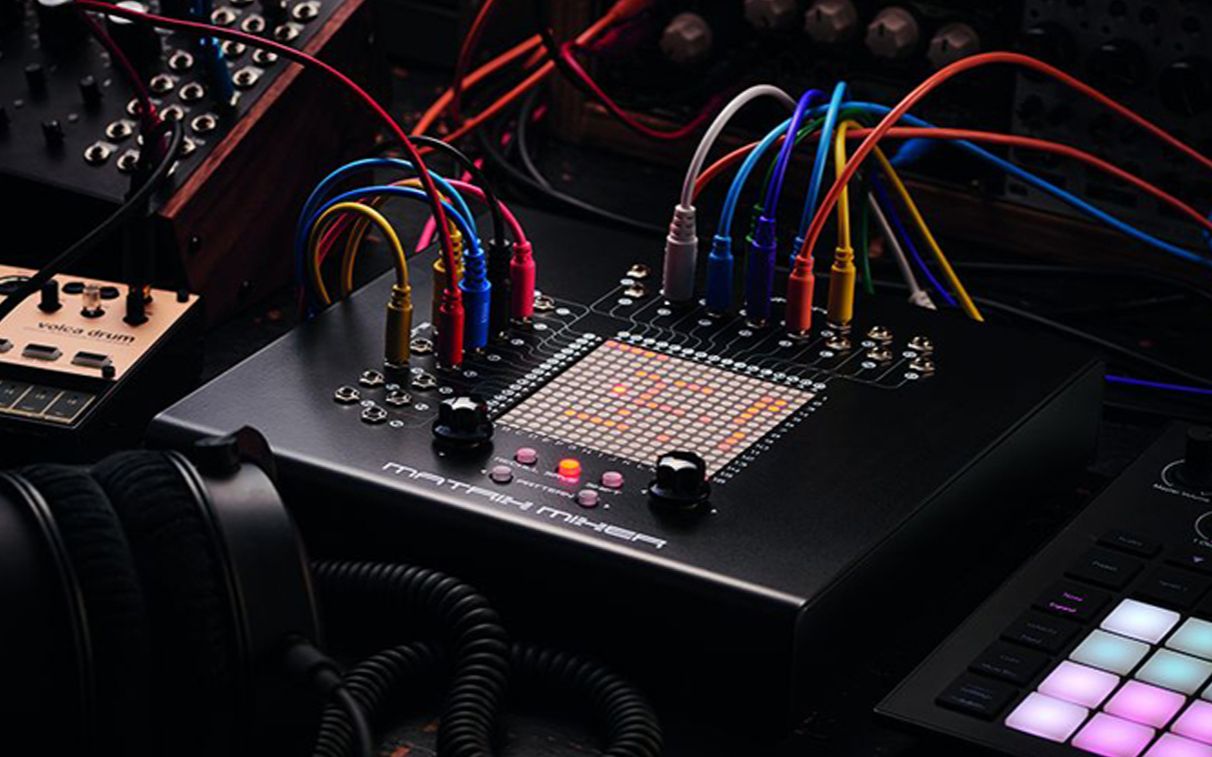16路矩阵化混音器 erica synths - matrix mixer 官方宣传片 - 电子