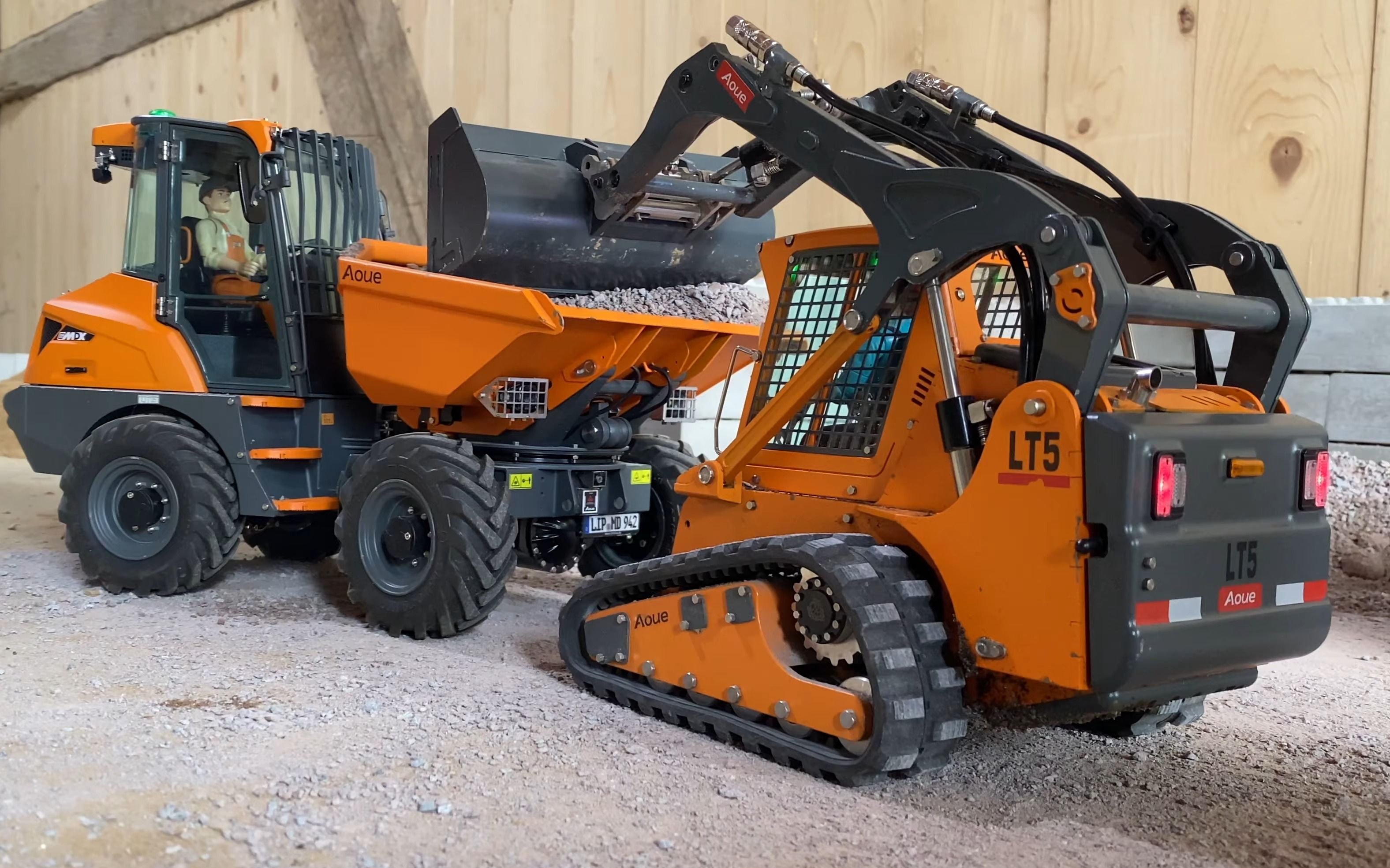 rc遥控山猫滑移装载机,镭速铰接式卡车_哔哩哔哩_bilibili