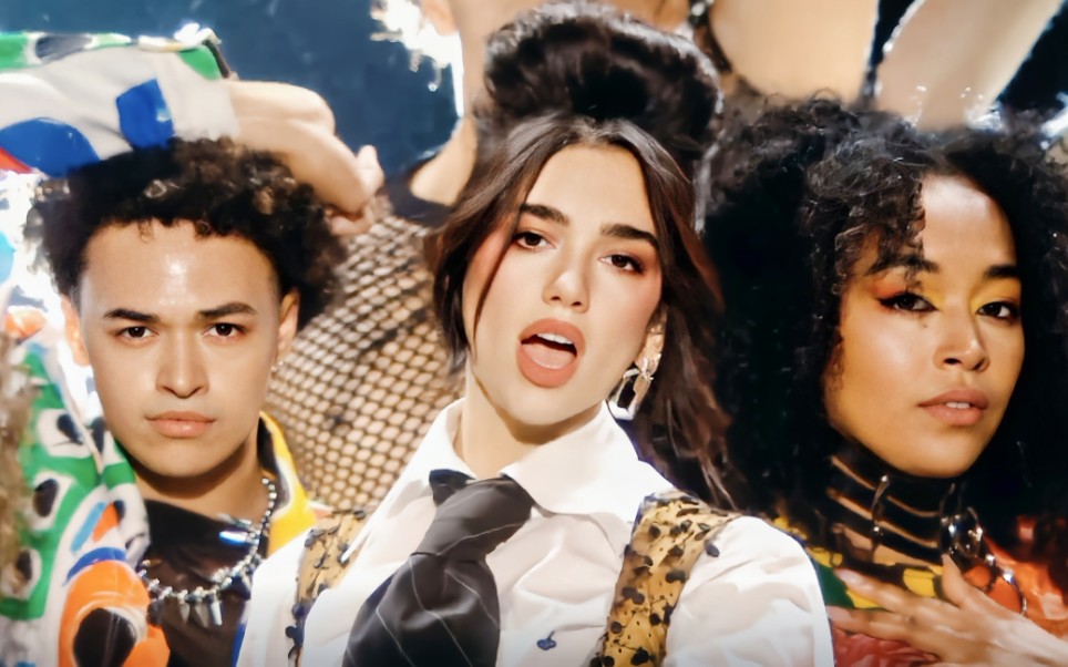 【全英音乐奖】啪姐dua lipa最新串烧4首大热单曲!_哔哩哔哩_bilibili