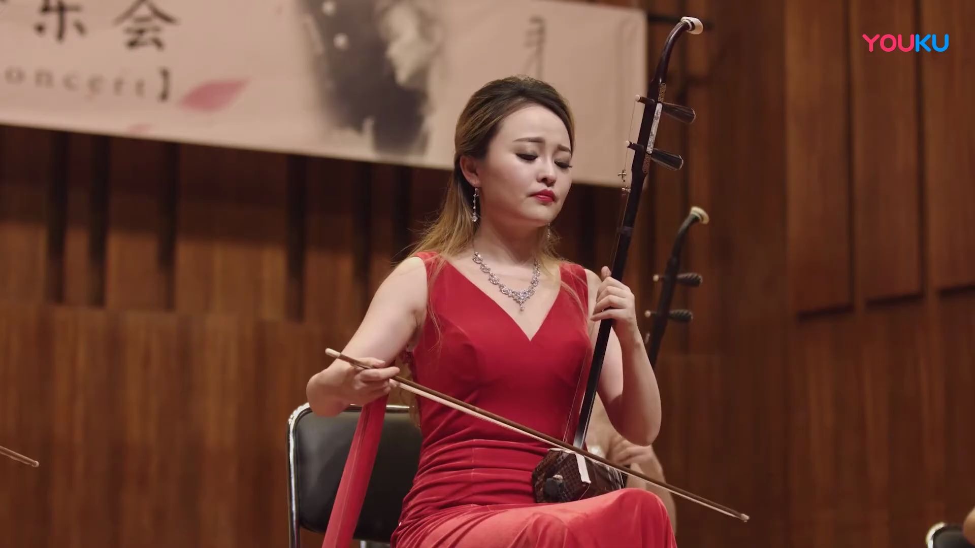 [图]精彩国乐 蒙风（二胡齐奏）- 王啸等 Mongolian Fantasy (Erhu Ensemble) - Wang Xiao etc