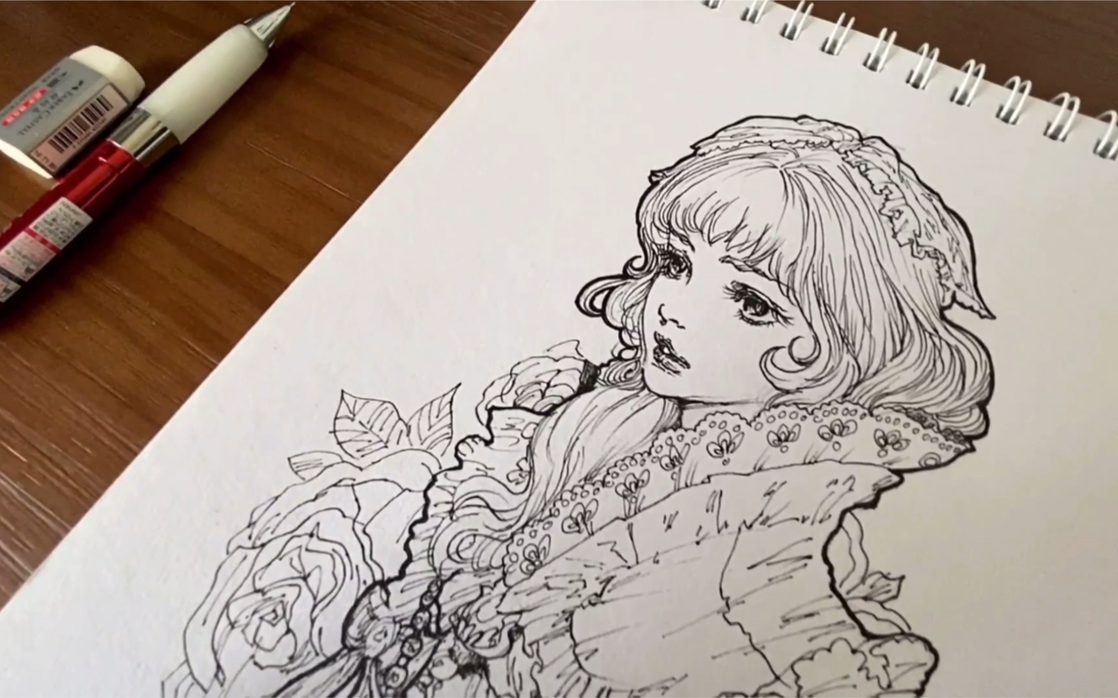 【极度舒适线稿】绝美洛丽塔手绘.我用双手成就你的lo娘