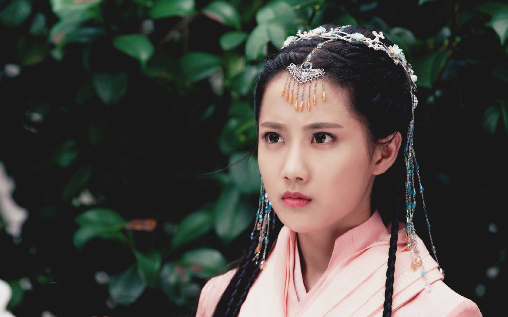 【李艺彤】阿阮拍摄花絮cut_哔哩哔哩_bilibili