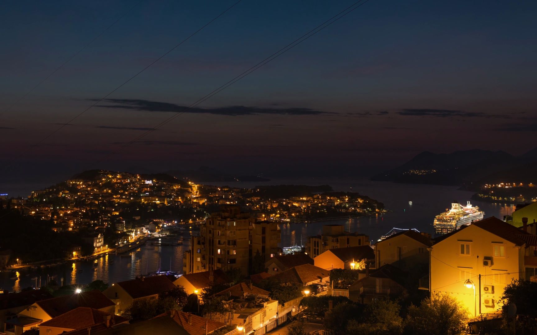 那么好看的夜景 当然要分享给你啦