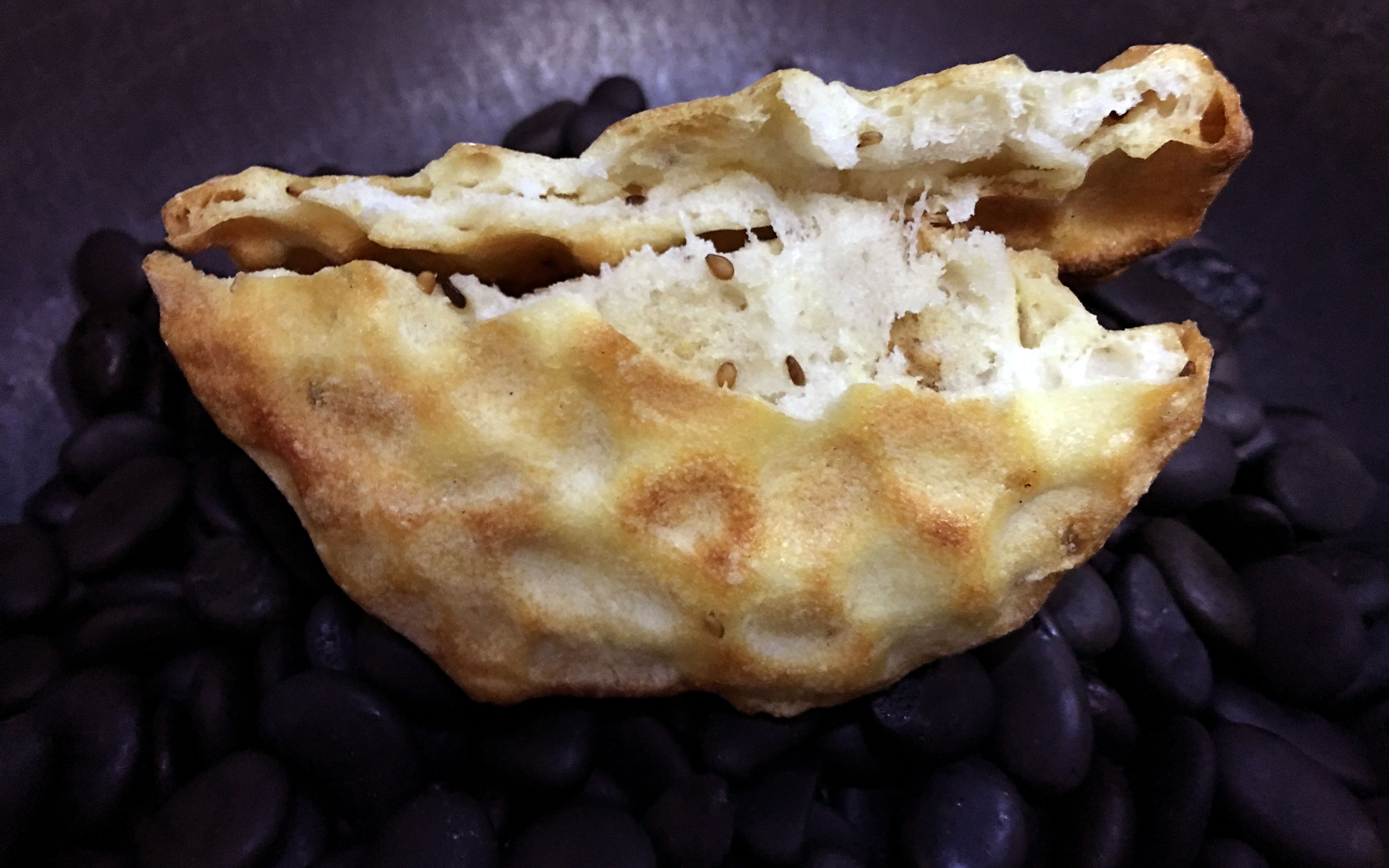 《风味人间》特色小吃:陕西石子馍,在家自己做,嘎嘣脆满口留香