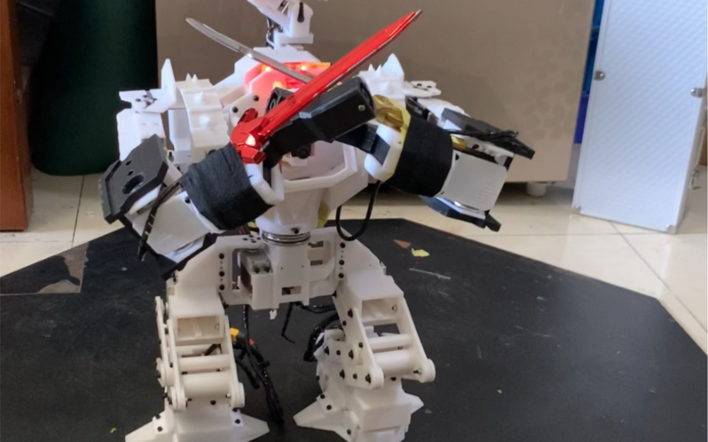 【自制】我自制了一台泰坦陨落里的先锋级战斗机甲【制做过程第三部】