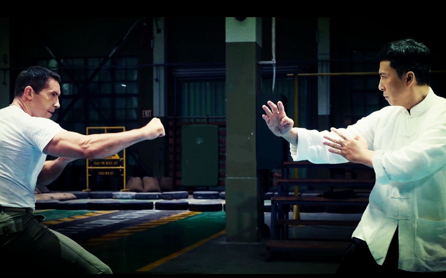 叶问4:叶问独闯海军陆战队军营,单挑特种兵,拳拳到肉.