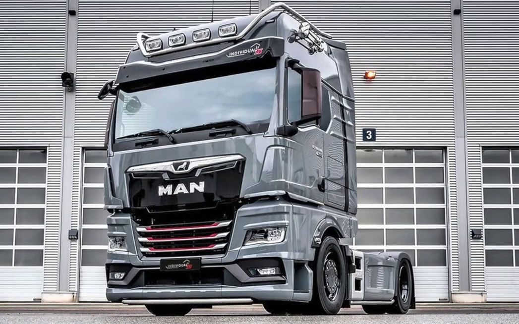 驾驶全新一代tg系列的顶级车型曼恩tgxindividual lions 510马力!