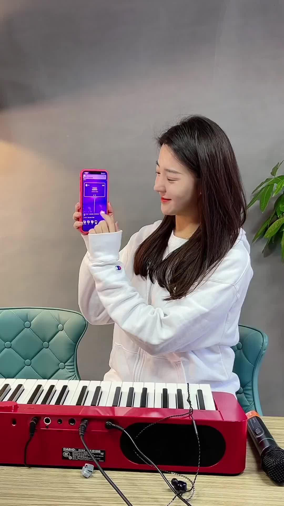 就没有姜同学挨不上的揍我怕来者不是你会玩嗨歌抢唱