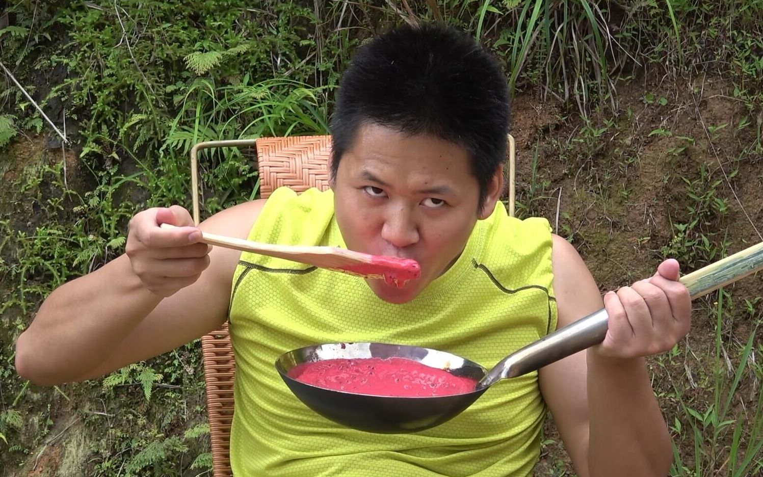 金洋兄弟我留在家里的红心火龙果被贪吃古给煮了吃掉了