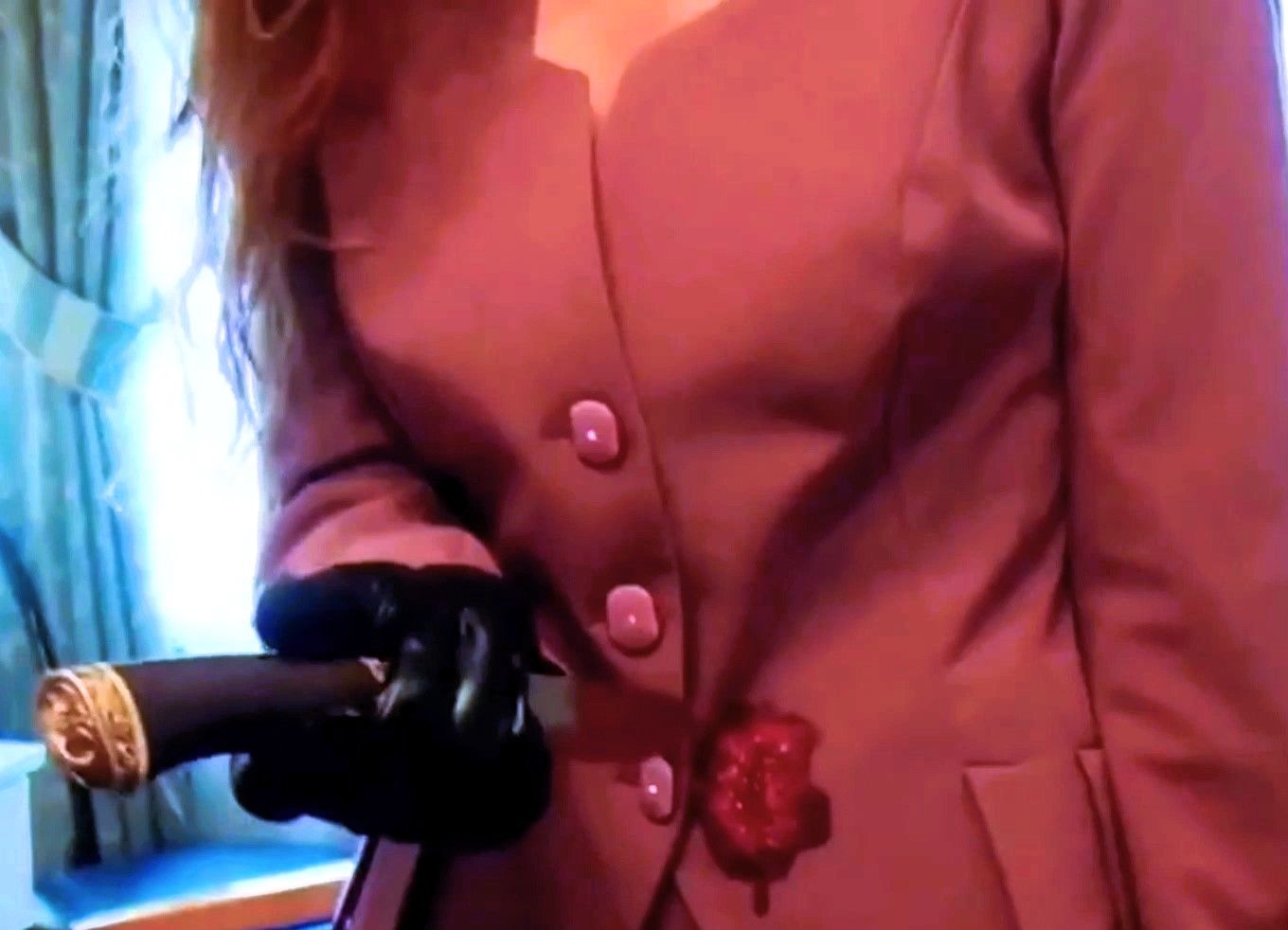 西行记:紫兰高丝女特工腹部中刀,奋力爬过刀锋之界~1