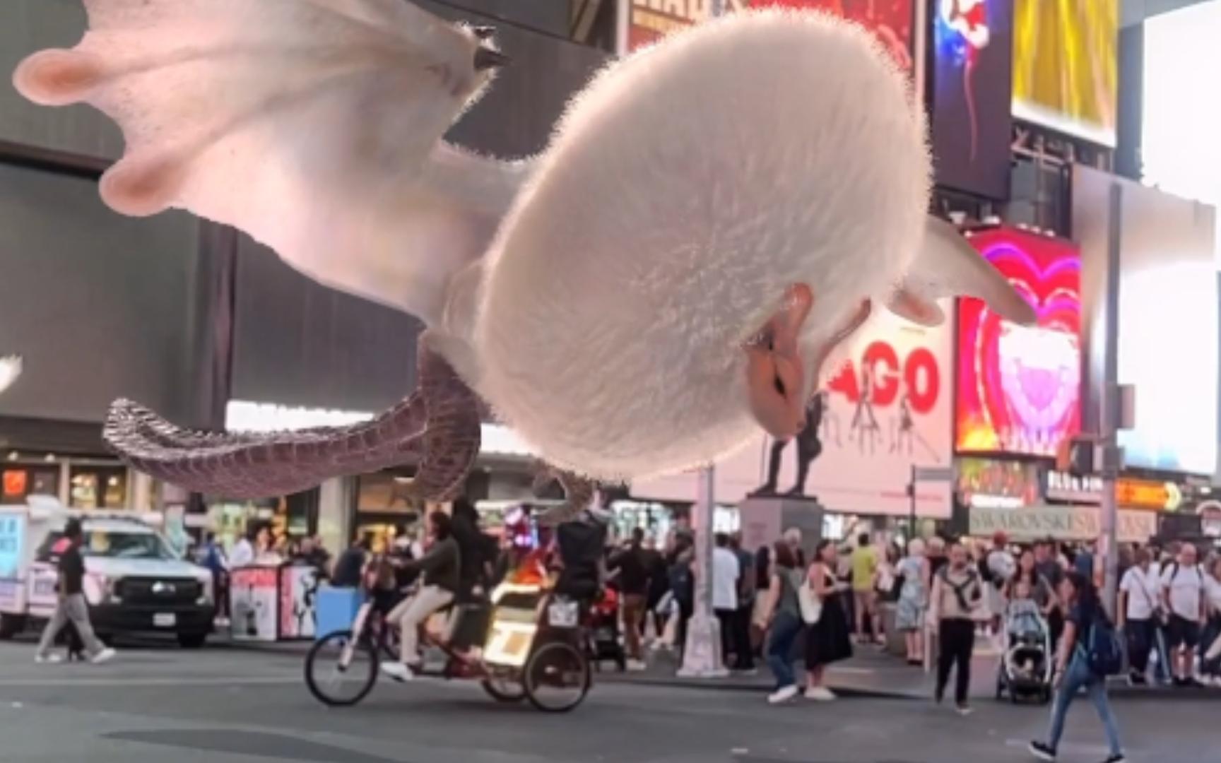 [图]时代广场的浮空龙和飞雷龙【怪物猎人Now】