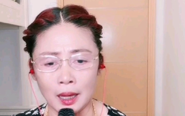 [图]庐剧《休丁香》（西路）选段 演唱:余兰