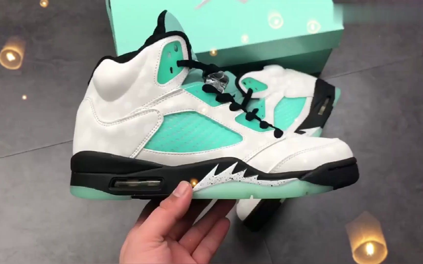 实拍一组莆田版的aj34郭艾伦篮球鞋,这薄荷绿的颜色真的百搭_哔哩哔哩