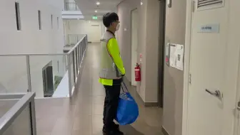 从新南退学捡瓶子