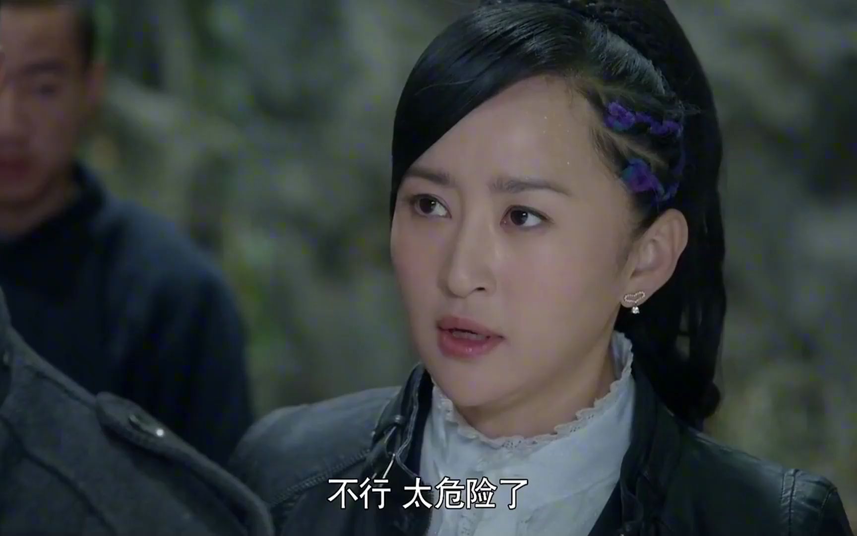 杀出黎明:黑衣人绑架大小姐,徐律师去救人,不料陷入了地雷阵