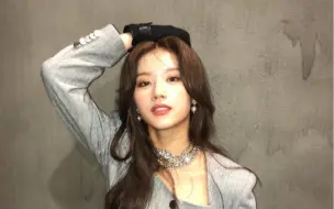 Video herunterladen: 【SANA】凑崎纱夏的Shoot！