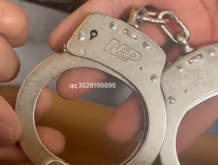 美国史密斯威森手铐mp100