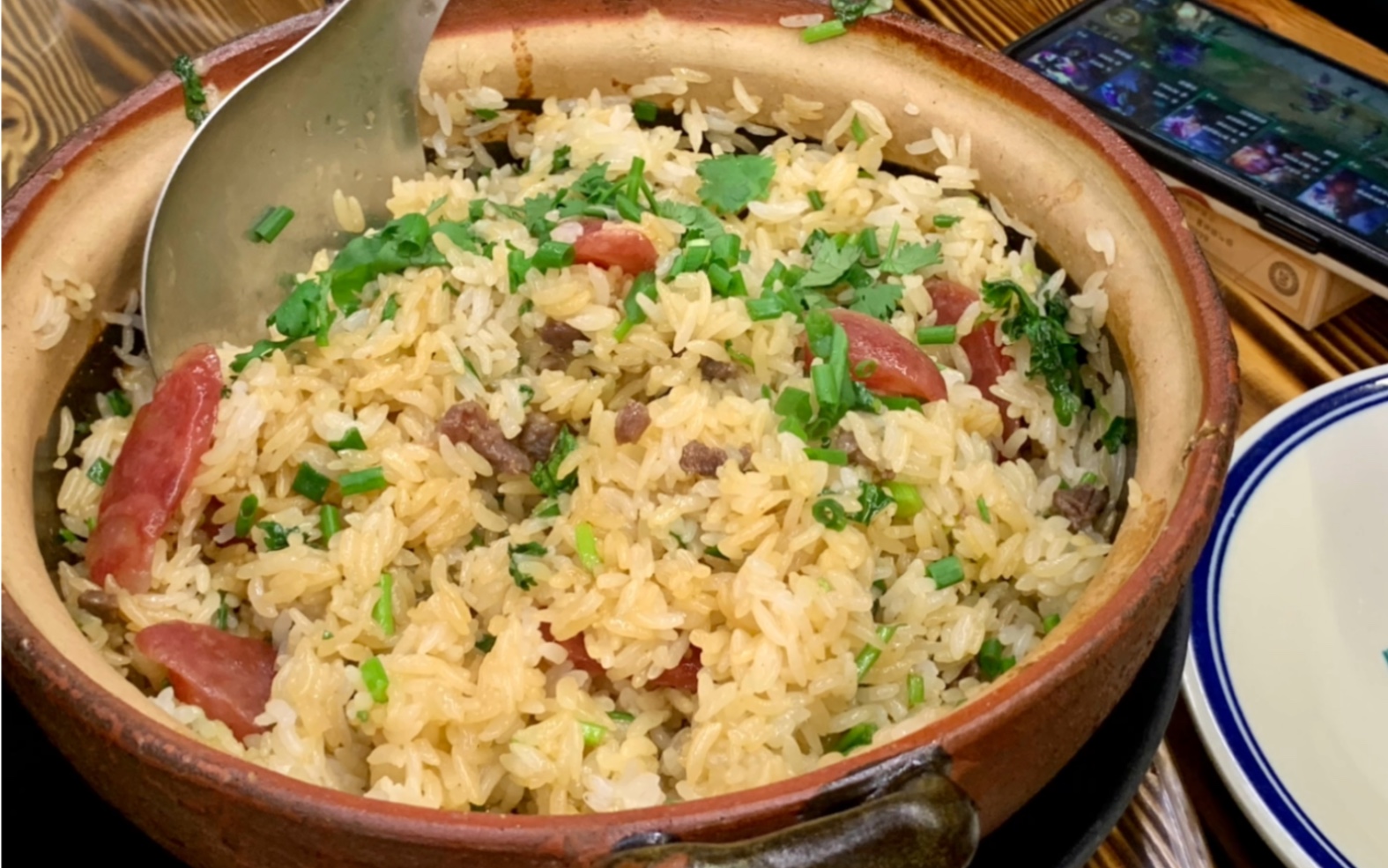 腊味牛肉煲仔饭