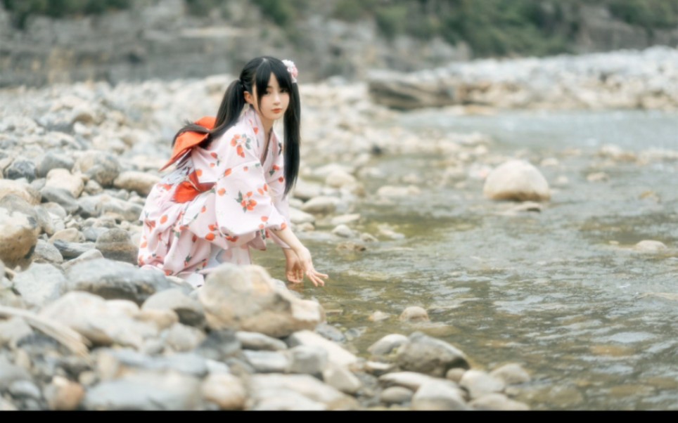 出境模特:桜井宁宁生日:1999年9月14日出生于湖北职业:Coser、微博网红哔哩哔哩bilibili