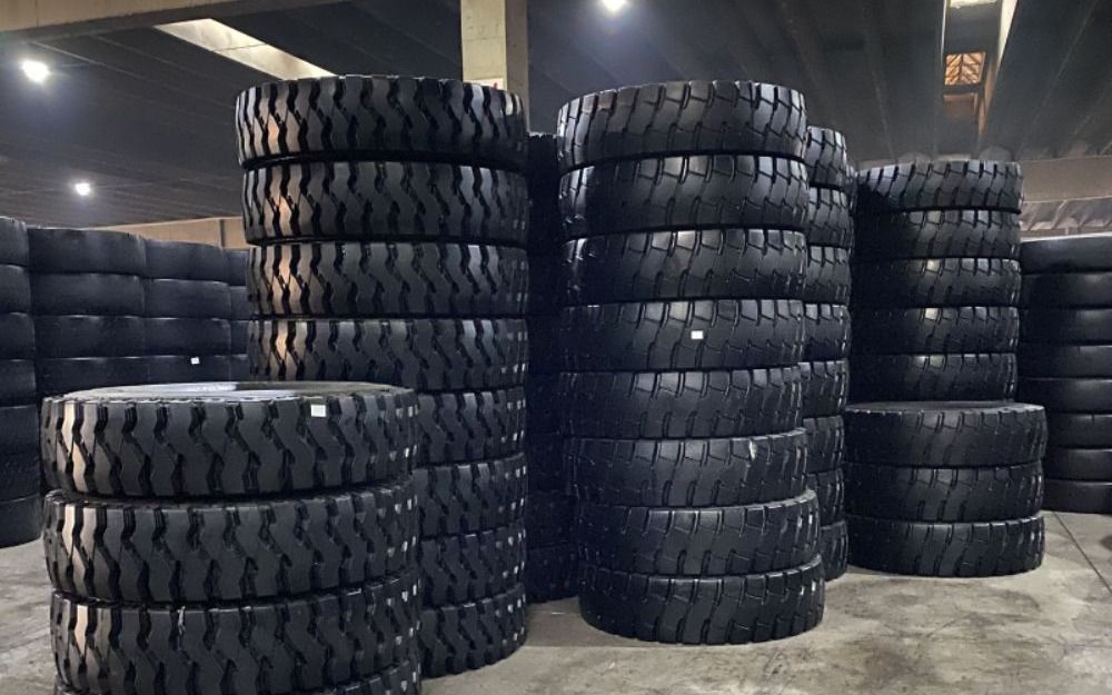 供应矿山轮胎1400r25子午线钢丝胎自卸车轮胎带内胎e3花纹