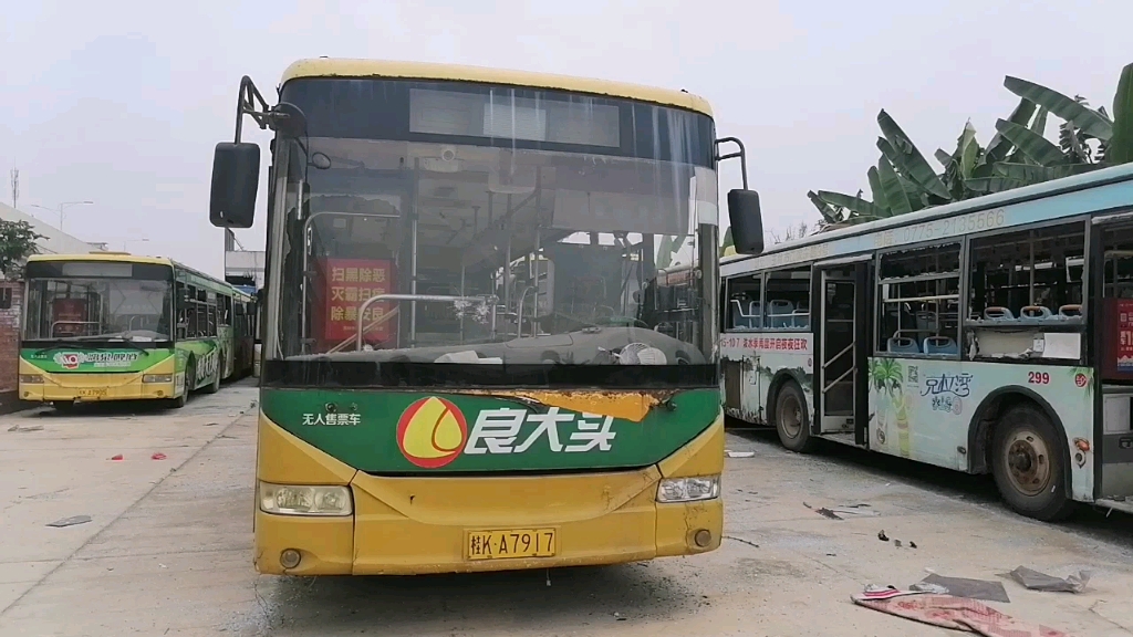 玉林人的回忆——亚星牌公交车