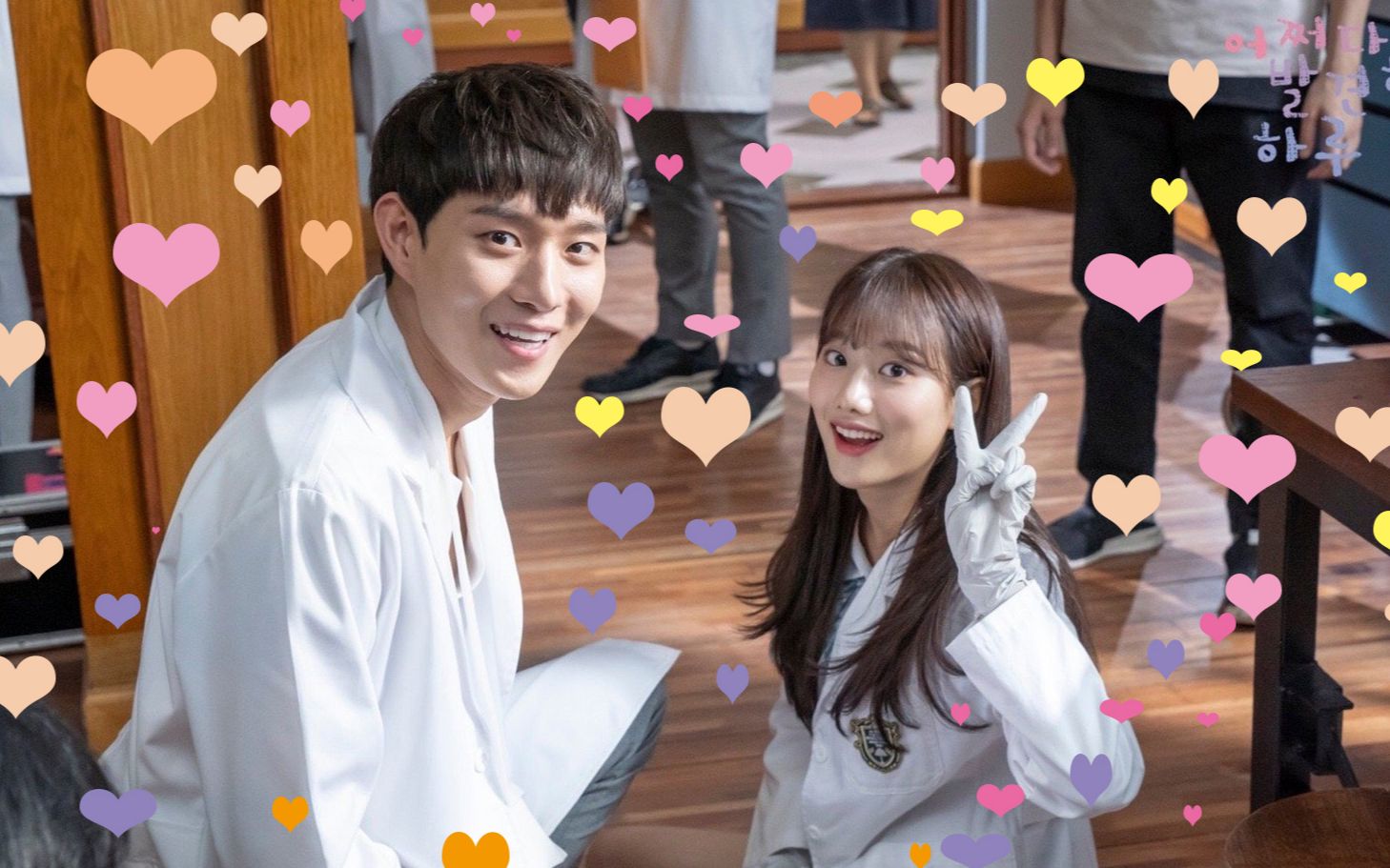 偶然发现的一天我总是不由自主望向你但是你好像没