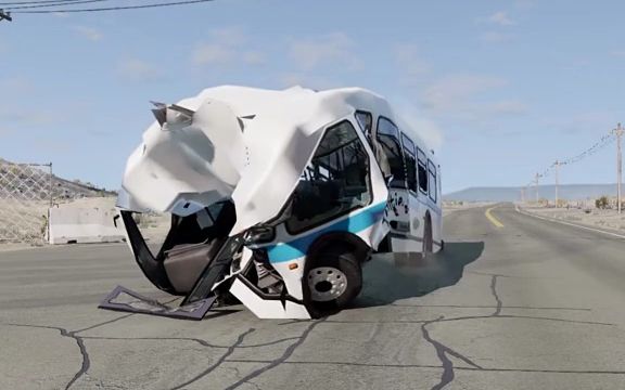 解压汽车碰撞测试.