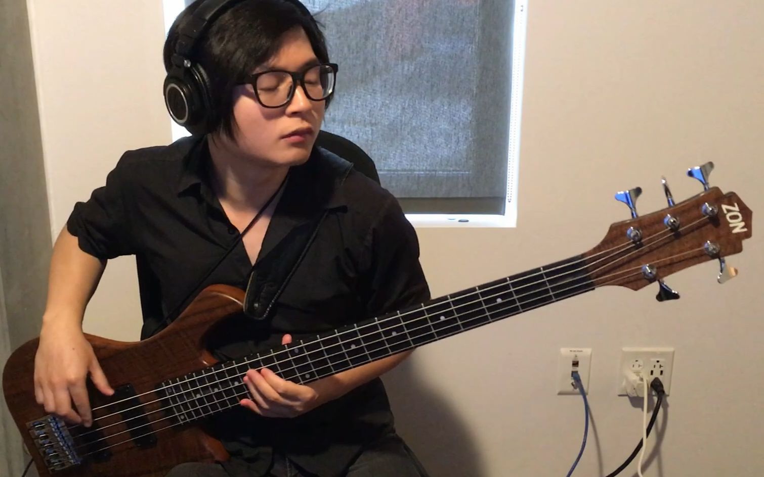 贝斯bottomofthedeathvalleydirengrey