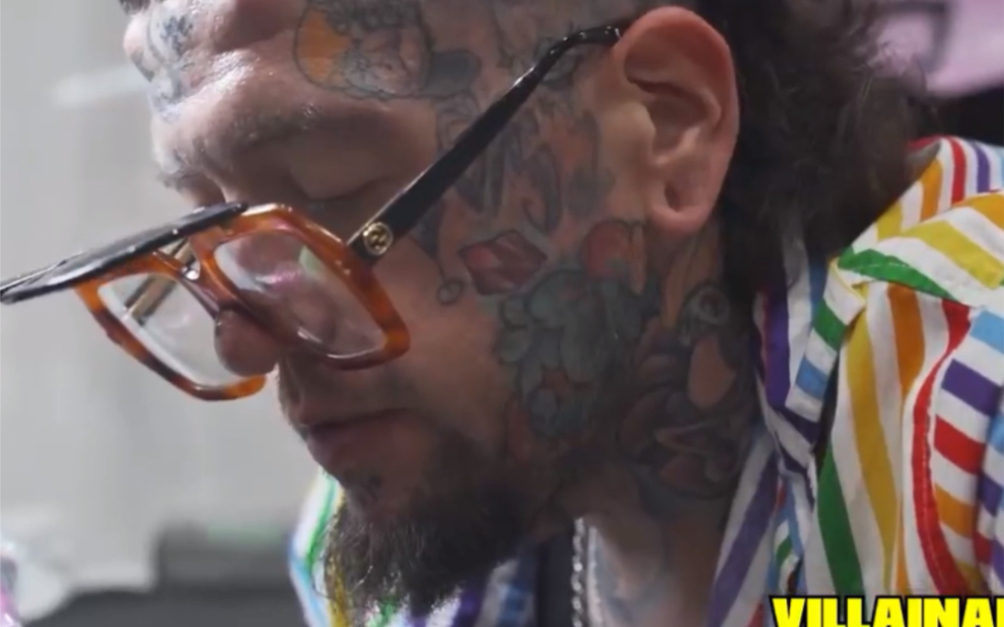 国外著名纹身师:这个纹身师花里胡哨的#杰艺纹身器材 ##纹身色料