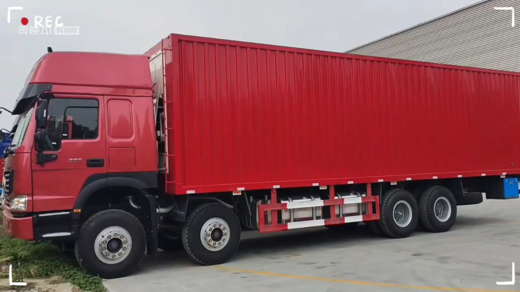 豪沃集装箱载货车