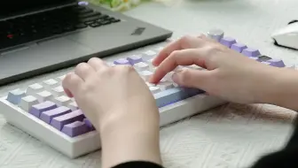 黑爵AK820 PRO飞鱼轴与礼物轴的键盘打字音对比
