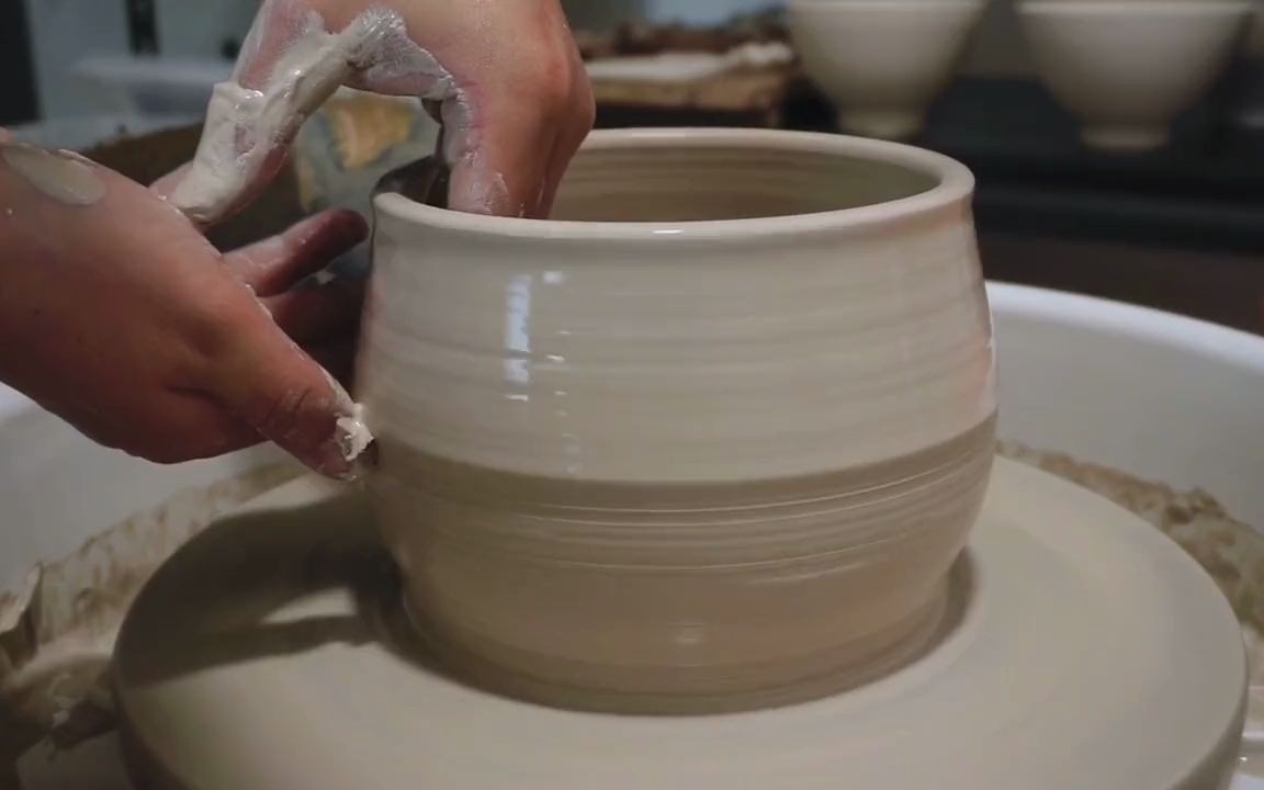 【陶艺制作】土锅的拉坯制作过程(上)!