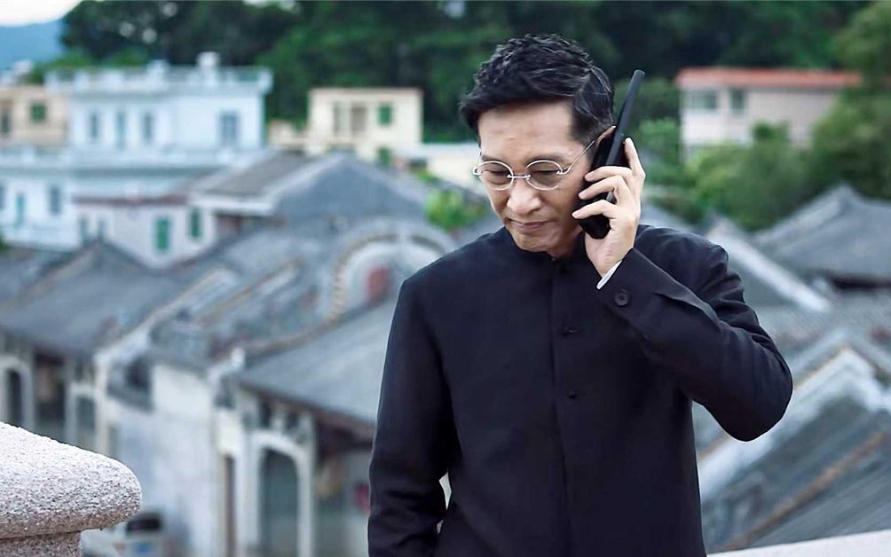 刨开犯法的制毒不说,东叔这样的村主任,请给我来一沓!