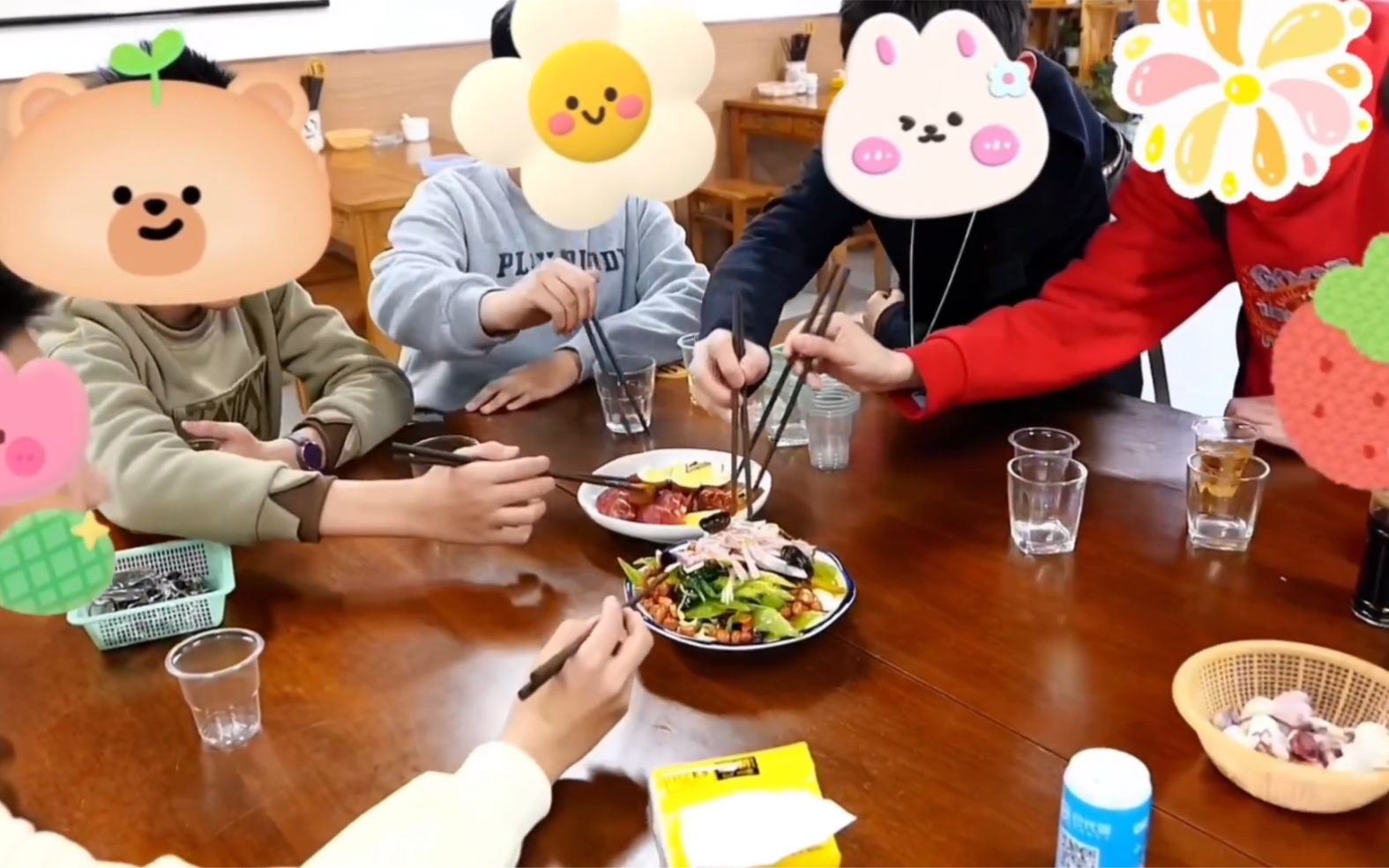 周末陪孩子们完成实践作业：拍陕西美食小视频