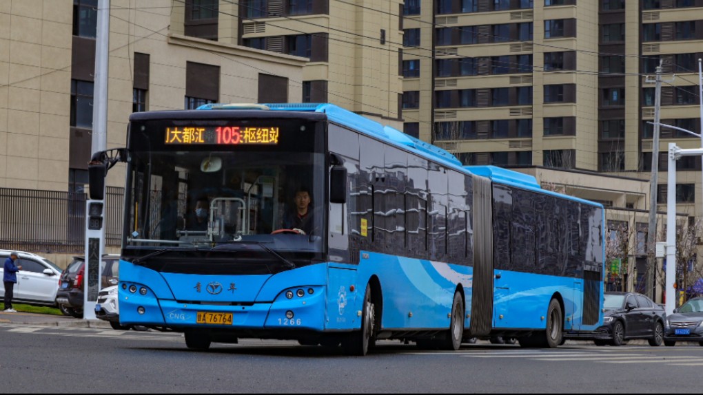 客流过大而重回铰接时代【兰州公交105路】西关枢纽站