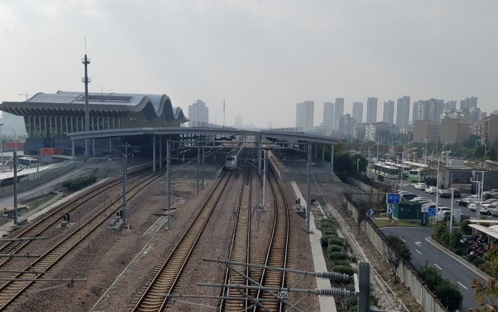 B站金山线、金山铁路火车唯一全时速视频,上海南金山卫直达车全程第一人称乘坐右侧视角哔哩哔哩bilibili