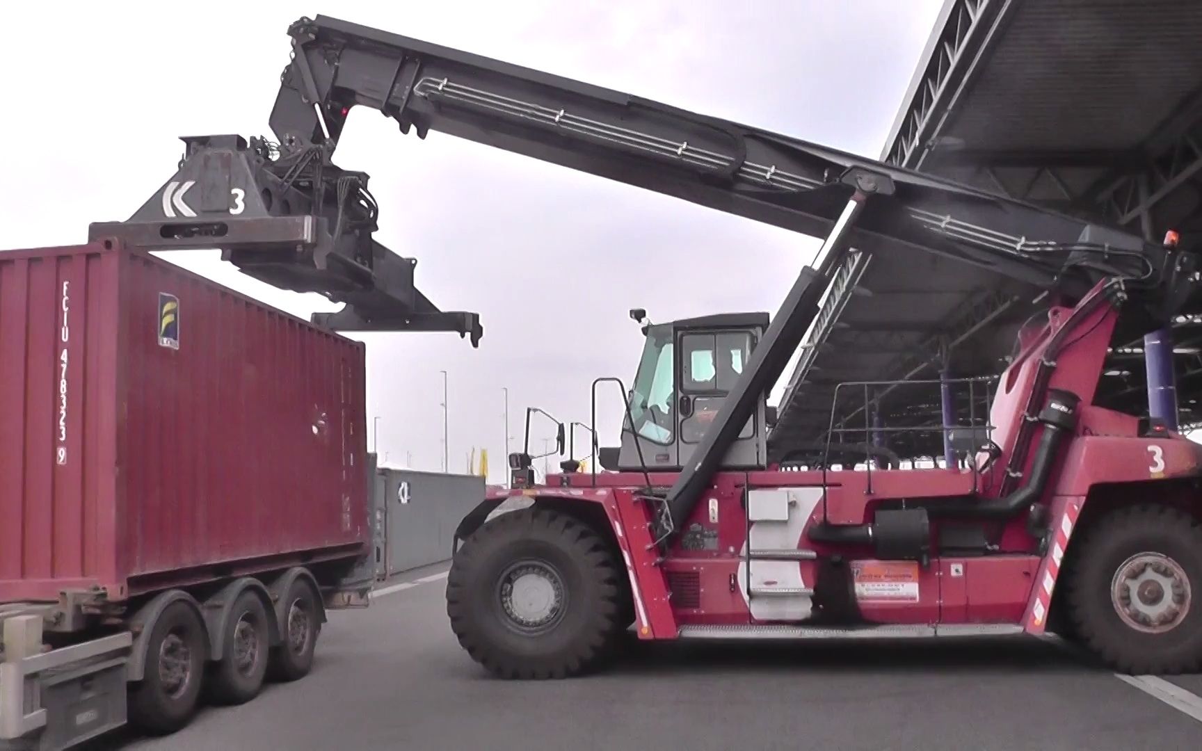 卡尔玛drf42060s5正面吊工作