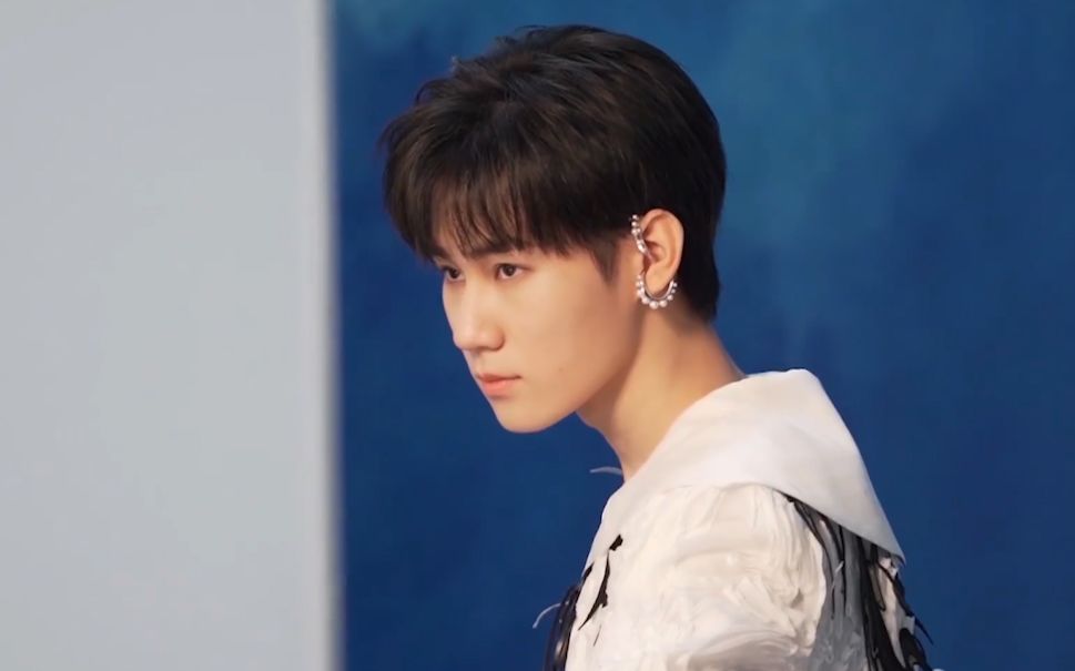 【张真源】 朱雀pb拍摄花絮 dvd版张真源部分cut_哔哩哔哩_bilibili