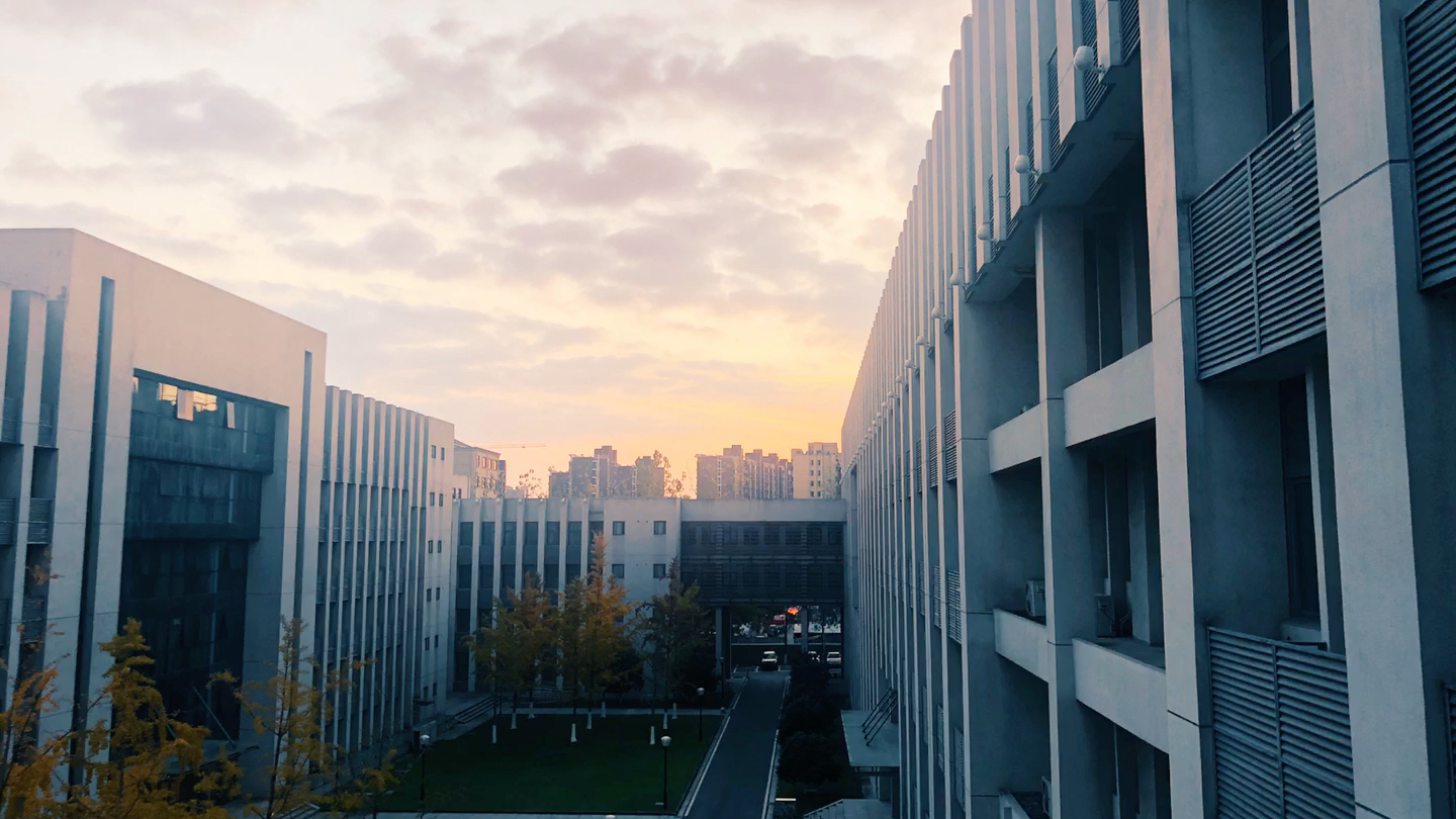 twilight in school_哔哩哔哩 (゜-゜)つロ 干杯~-bilibili